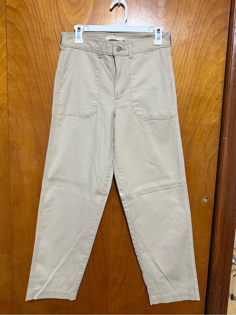 Levi's Women's Beige Straight-Leg Pants